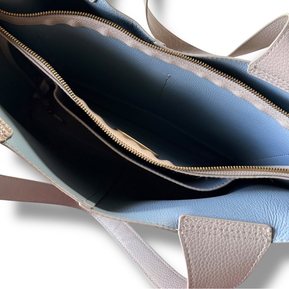 HOBO Vida Tote in Micro Pebbled Leather Morning Dove Grey Orona Blue Interior - Picture 6 of 10